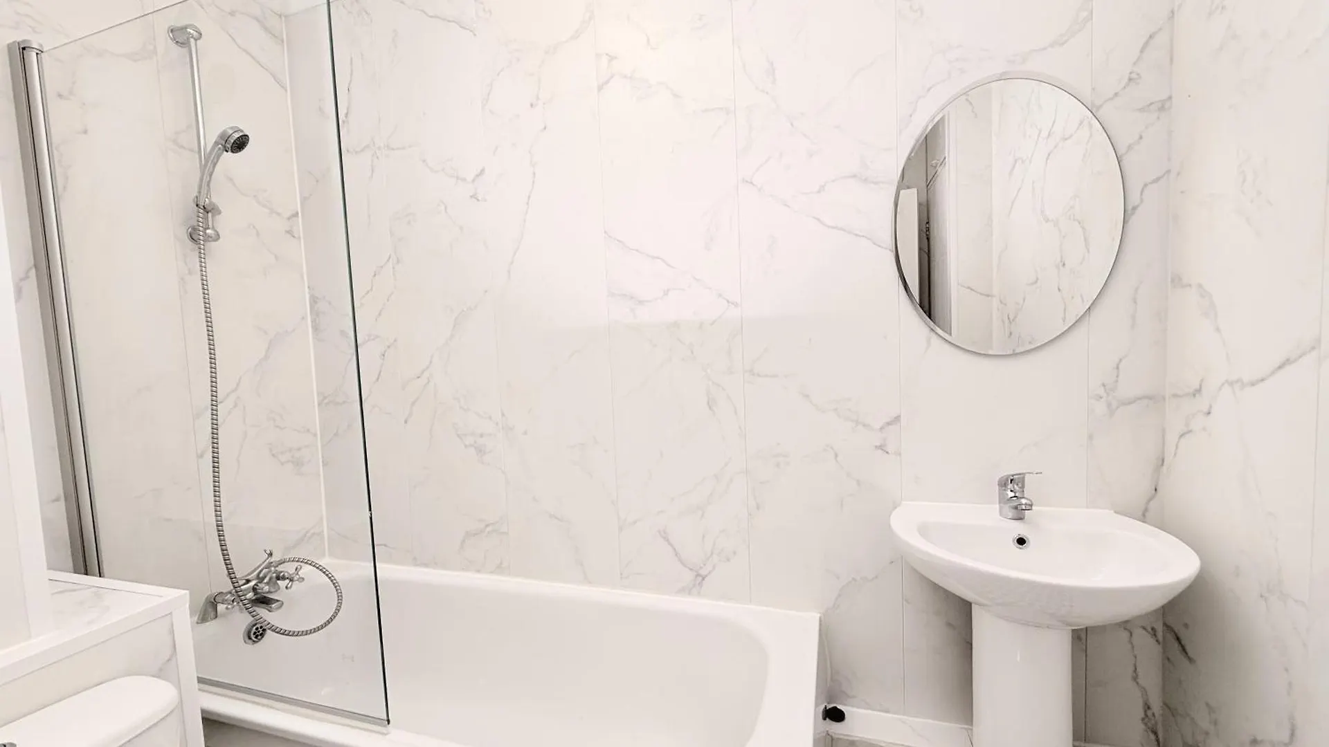 Apartment In Best Location 더블린